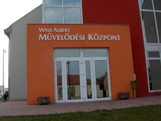 Wass Albert Művelődési Központ és Városi Könyvtár
