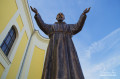 Pietrelcinai Szent Pio atya szobra